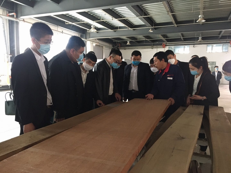 5。。。。。。。。.jpg