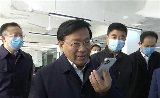 封一： 吉林省委副书记、省长韩俊莅临新宝GG伊通供热_副本.jpg