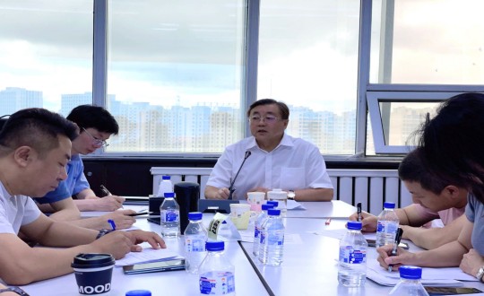 2024年7月26日，，，，，，董事长在新宝GG商学院主干班共创钻研会上做总结讲话_副本.jpg